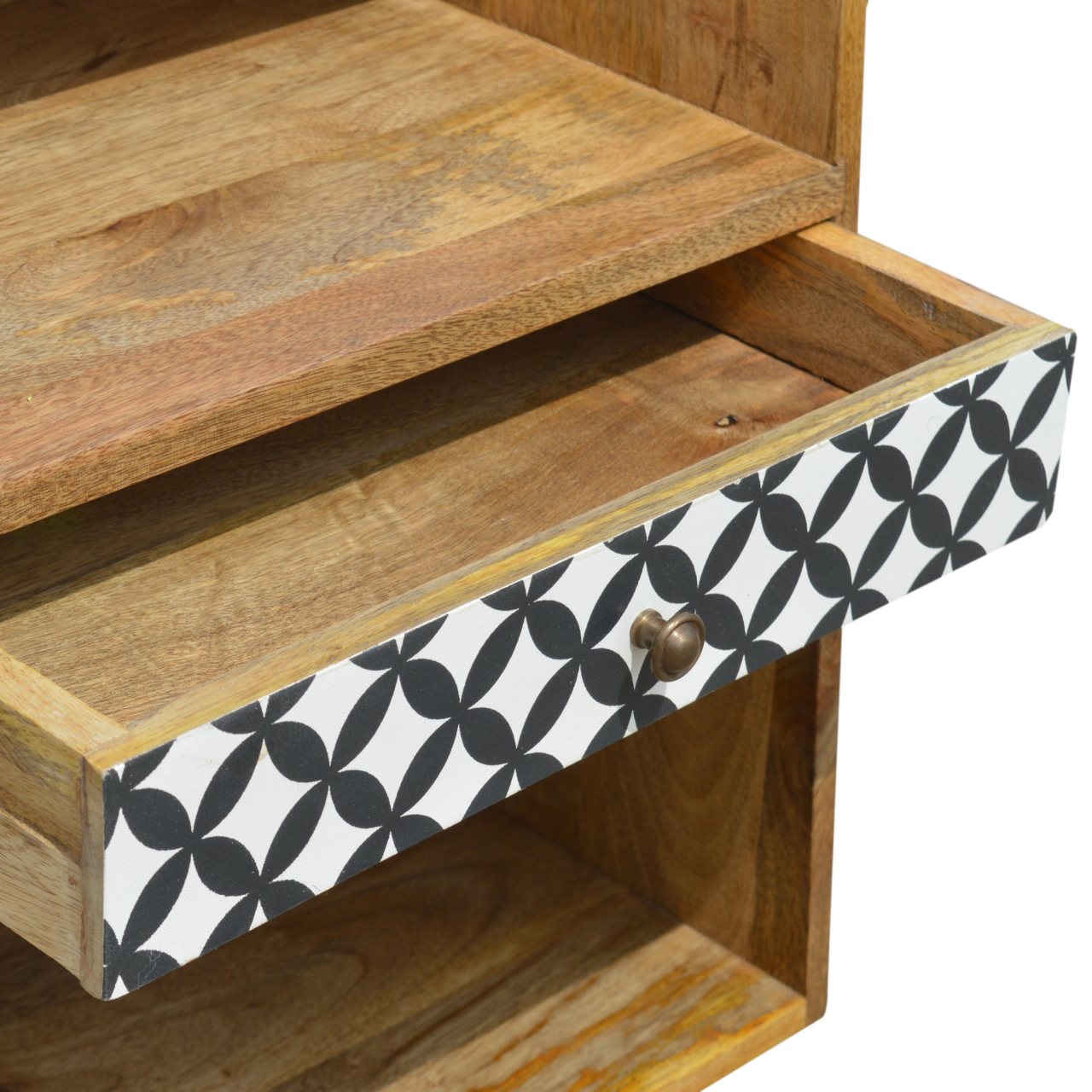 District Diamond Bedside - Image 7